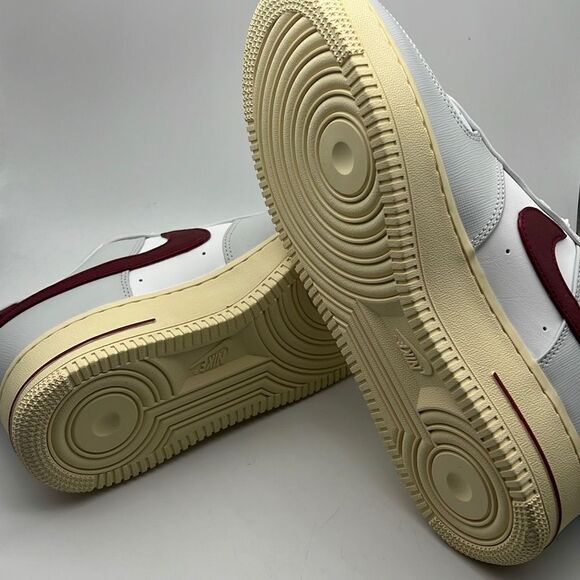 Nike Women's Air Force 1 '07 SE gray white red Shoes women's 8.5 NWB - Picture 6 of 10